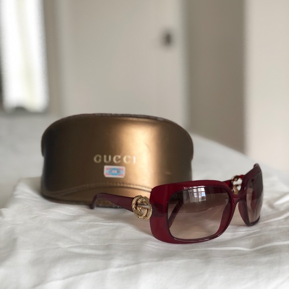 SOLD. Gucci sunglasses - Picture 2 of 4